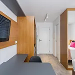 Housi Brickell One - Hbo0408
